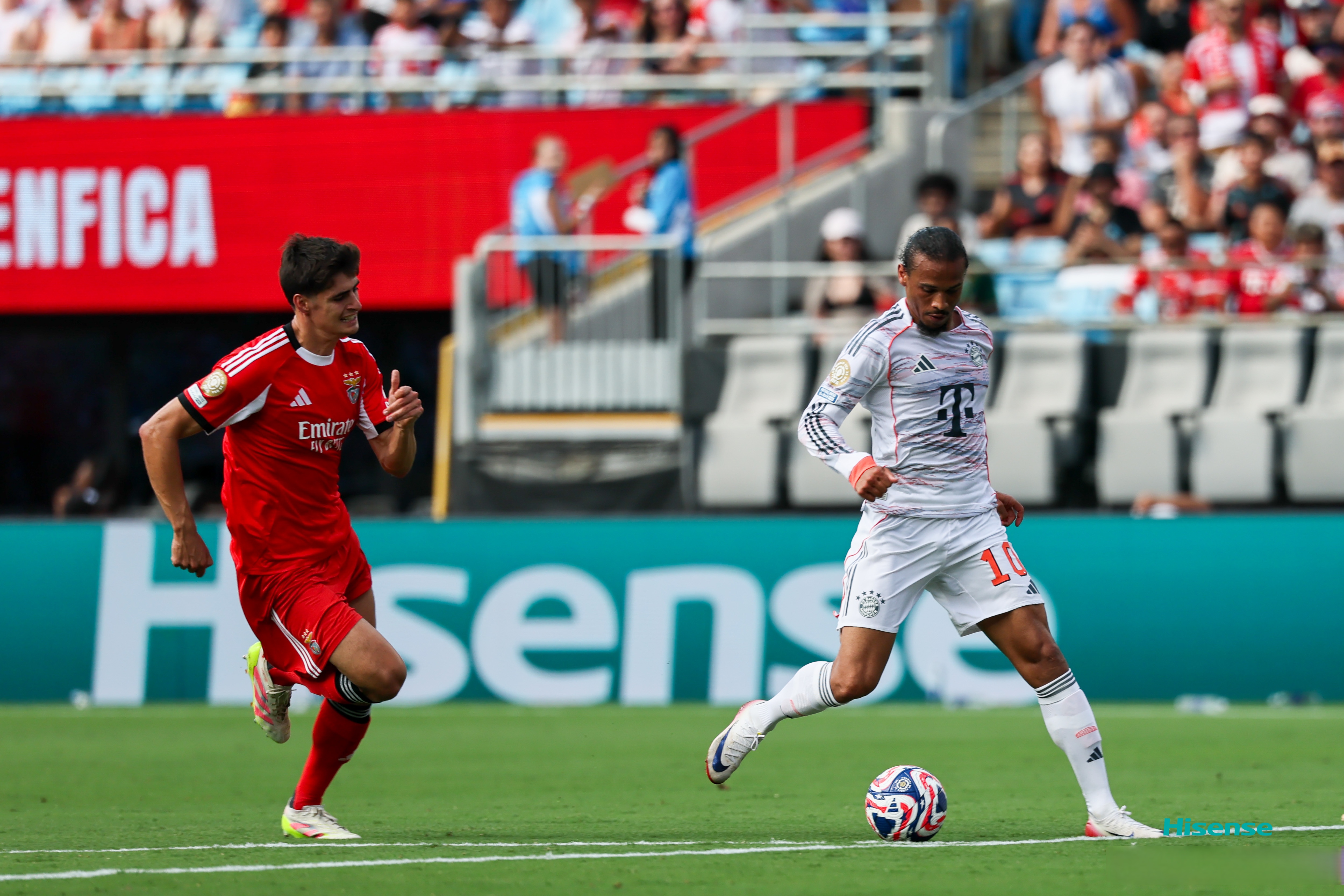 包含赛地聚焦:法国杯冲刺阶段热度飙升,上海海港官宣签约,压力陡增,轮换策略成焦点的词条 包含赛地聚焦:法国杯冲刺阶段热度飙升,上海海港官宣签约,压力陡增,轮换策略成焦点的词条