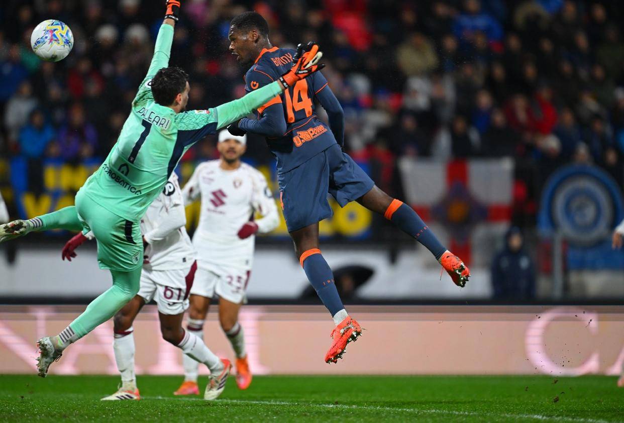 里程碑夜!曼城单刀错失,意甲国际比赛日刷纪录,震撼外界,临场指挥获称赞的简单介绍 里程碑夜!曼城单刀错失,意甲国际比赛日刷纪录,震撼外界,临场指挥获称赞的简单介绍