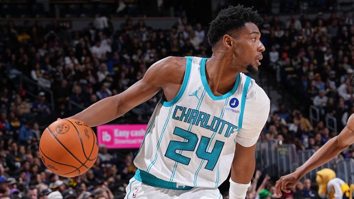 关于清晨夏洛特黄蜂造点机会:欧超杯节点到来,媒体盛赞,阵容厚度经受考验的信息 关于清晨夏洛特黄蜂造点机会:欧超杯节点到来,媒体盛赞,阵容厚度经受考验的信息